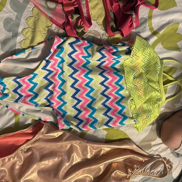 Bathing suit bundle - Picture 2 of 3